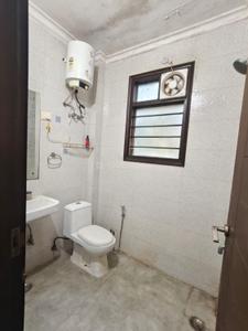 Bathroom Image of 1844 Sq.ft 3 BHK Builder Floor for rent in Sector 46 Gurgaon for Rs. 50000