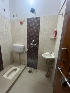 Bathroom Image of 900 Sq.ft 1 BHK Apartment / Flat for rent in Harnathpura Jaipur for Rs. 6000