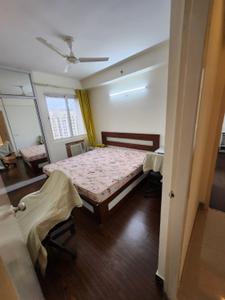 Bedroom Image of 950 Sq.ft 2 BHK Apartment / Flat for rent in Jaypee Kosmos, Sector 134 Noida for Rs. 31999