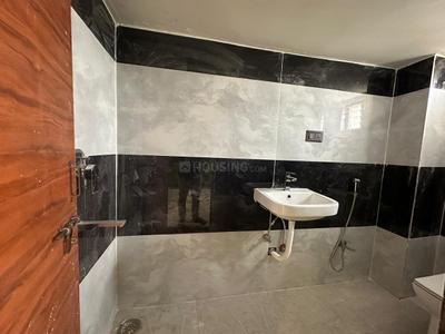 Bathroom Image of 1100 Sq.ft 2 BHK Apartment / Flat for rent in Warangal Town Warangal for Rs. 11000