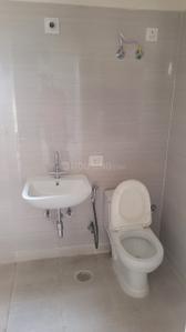Bathroom Image of 1200 Sq.ft 3 BHK Apartment / Flat for rent in Sonika Suncity Heights, Sector-36A Rohtak for Rs. 17000