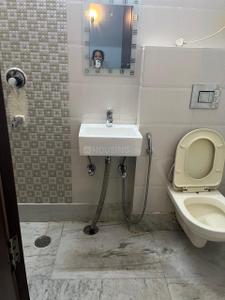Image of 900 Sq.ft 2 BHK Apartment / Flat for rent in Lajpat Nagar, New Delhi for Rs. 38000
