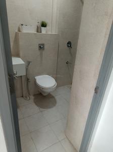 Image of 610 Sq.ft 2 BHK Apartment / Flat for sale in UK lona, Andheri East, Mumbai for Rs. 13500000