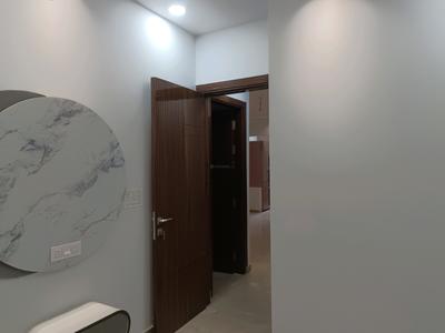 Bedroom Image of 1000 Sq.ft 3 BHK Builder Floor for sale in Pitampura New Delhi for Rs. 17000000