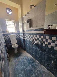 Bathroom Image of 1400 Sq.ft 2 BHK Apartment / Flat for rent in Silphukuri Guwahati for Rs. 22000