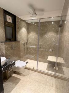 Bathroom Image of 1350 Sq.ft 3 BHK Builder Floor for sale in Saket New Delhi for Rs. 47000000