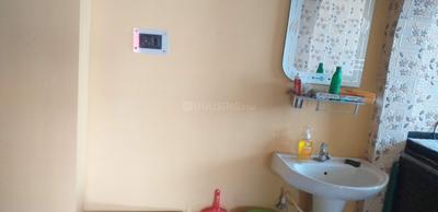 Bathroom Image of 760 Sq.ft 2 BHK Builder Floor for rent in Chinar Park Kolkata for Rs. 20000
