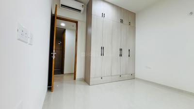 Bedroom Image of 2210 Sq.ft 4 BHK Apartment / Flat for sale in Lodha Bellagio, Powai Mumbai for Rs. 87500000