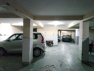 Car Garage Image of 864 Sq.ft 3 BHK Apartment / Flat for sale in Palam New Delhi for Rs. 4400000