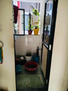 Bathroom Image of 700 Sq.ft 2 BHK Apartment / Flat for sale in Makarpura Vadodara for Rs. 3200000