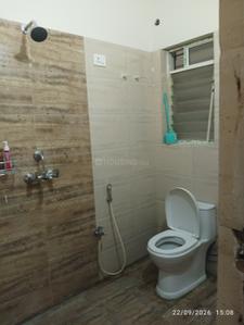 Bathroom Image of 1200 Sq.ft 3 BHK Apartment / Flat for rent in Rajarhat Kolkata for Rs. 22000