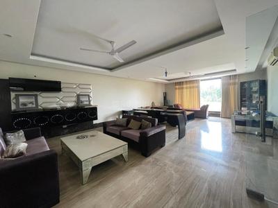Kitchen Image of 4500 Sq.ft 4 BHK Builder Floor for sale in Panchsheel Enclave New Delhi for Rs. 85000000