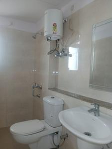 Common Bathroom Image of 2000 Sq.ft 3 BHK Apartment / Flat for sale in Emaar Imperial Gardens, Sector 102 Gurgaon for Rs. 25000000
