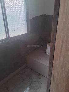 Bathroom Image of 650 Sq.ft 1 BHK Apartment / Flat for sale in Chinar Park Kolkata for Rs. 2100000