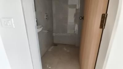 Bathroom Image of 629 Sq.ft 1 BHK Apartment / Flat for sale in Concrete Sai Swayam, Chembur Mumbai for Rs. 15900000