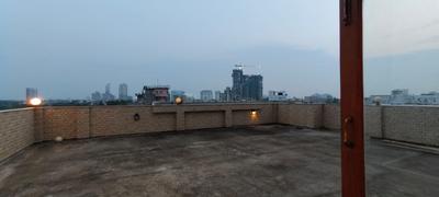 Balcony Image of 3000 Sq.ft 3 BHK Apartment / Flat for sale in Kalighat Kolkata for Rs. 36000000