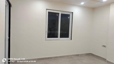 Bedroom Image of 1125 Sq.ft 3 BHK Builder Floor for rent in Anand Vihar New Delhi for Rs. 50000