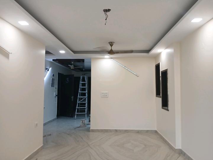 LIC Colony, Paschim Vihar Main Image 1