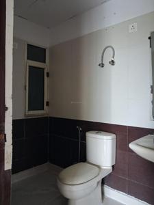 Common Bathroom Image of 999 Sq.ft 2 BHK Apartment / Flat for sale in Amrapali Platinum, Sector 119 Noida for Rs. 9000000