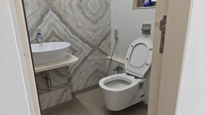 Image of 1000 Sq.ft 2 BHK Apartment / Flat for rent in Cornerstone, Worli, Mumbai for Rs. 120000