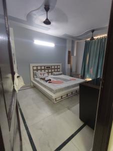 Bedroom Image of 1100 Sq.ft 3 BHK Builder Floor for sale in Pitampura New Delhi for Rs. 11000888