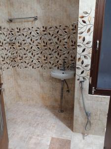 Bathroom Image of 1350 Sq.ft 3 BHK Builder Floor for rent in Mansarovar Jaipur for Rs. 20000