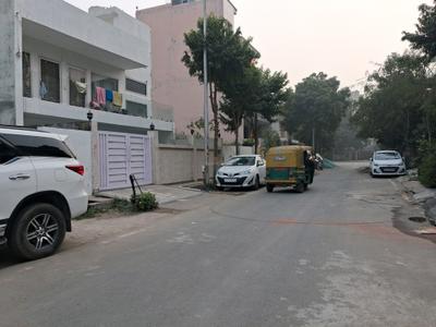 Image of 250 Sq.ft Residential Plot / Land for sale in Sector 105, Noida for Rs. 72500000