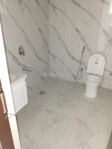 Bathroom Image of 2630 Sq.ft 4 BHK Apartment / Flat for sale in Gomti Nagar Extension Lucknow for Rs. 26500000