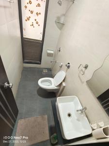 Bathroom Image of 950 Sq.ft 2.5 BHK Apartment / Flat for rent in Dosti Vihar, Thane West Thane for Rs. 51000