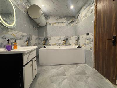 Bathroom Image of 4800 Sq.ft 3 BHK Villa for rent in Sahastradhara Road Dehradun for Rs. 90000