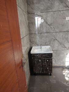 Bathroom Image of 1600 Sq.ft 3 BHK Apartment / Flat for sale in Shalimar Garden Ghaziabad for Rs. 8000000