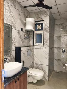 Common Bathroom Image of 2400 Sq.ft 3 BHK Independent House for rent in Sector 57 Gurgaon for Rs. 60000