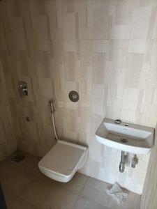 Bathroom Image of 620 Sq.ft 1 BHK Apartment / Flat for sale in Shanti Tower, Prabhadevi Mumbai for Rs. 22500000