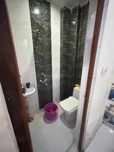 Bathroom Image of 500 Sq.ft 1 BHK Independent House for rent in Nawada New Delhi for Rs. 12000