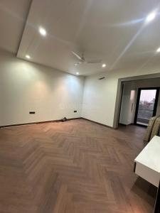 Bedroom Image of 2700 Sq.ft 4 BHK Builder Floor for rent in Pitampura New Delhi for Rs. 125000