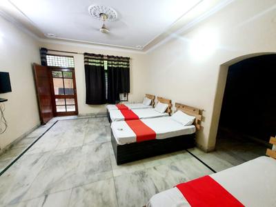 Hall Image of Her Stay in Sector 44, Gurgaon