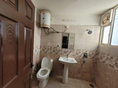 Bathroom Image of 1600 Sq.ft 3 BHK Apartment / Flat for sale in NH Aero Homes, Gazipur Zirakpur for Rs. 4500000