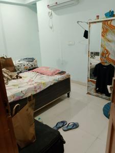 Bedroom Image of 350 Sq.ft 1 RK Builder Floor for rent in Sector 63 A Noida for Rs. 16000