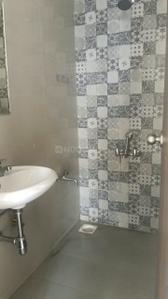 Bathroom Image of 480 Sq.ft 1 BHK Apartment / Flat for rent in Dosti Greater Thane, Bhiwandi Thane for Rs. 13000