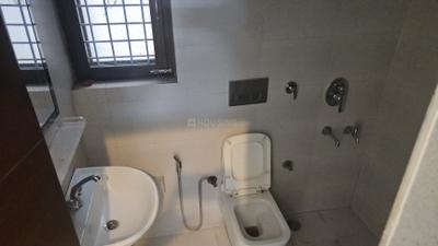 Image of 2100 Sq.ft 3 BHK Apartment / Flat for sale in Swaraj Homes Pocket C RWA Sarita Vihar, Sarita Vihar, New Delhi for Rs. 30500000