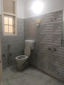 Common Bathroom Image of 450 Sq.ft 1 BHK Builder Floor for rent in Mayur Vihar Phase 1 New Delhi for Rs. 15000