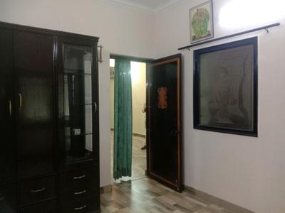 Bedroom Image of 1900 Sq.ft 3 BHK Builder Floor for rent in Vasant Kunj New Delhi for Rs. 75000