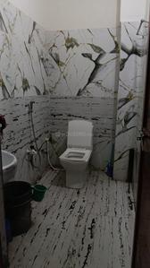 Bathroom Image of 1500 Sq.ft 1 BHK Independent House for rent in Khabra Urf Kiratpur Gurdas Muzaffarpur for Rs. 5500