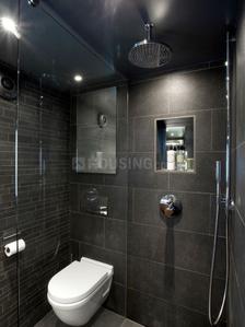 Bathroom Image of 3600 Sq.ft 5 BHK Apartment / Flat for sale in Seasons Trimurti, Santacruz West Mumbai for Rs. 202500000