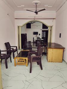 Living Room Image of 1450 Sq.ft 2 BHK Builder Floor for rent in Gomti Nagar Lucknow for Rs. 23000