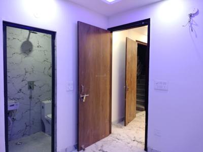Bedroom Image of 915 Sq.ft 3 BHK Builder Floor for sale in Palam New Delhi for Rs. 7250000