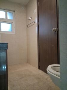 Common Bathroom Image of 2000 Sq.ft 3 BHK Apartment / Flat for sale in ATS Le Grandiose, Sector 150 Noida for Rs. 24300000