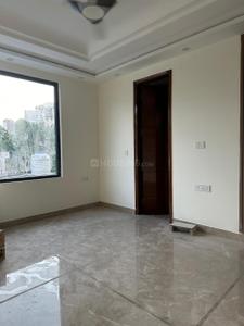Bedroom Image of 1800 Sq.ft 3 BHK Builder Floor for rent in Anand Vihar New Delhi for Rs. 55001