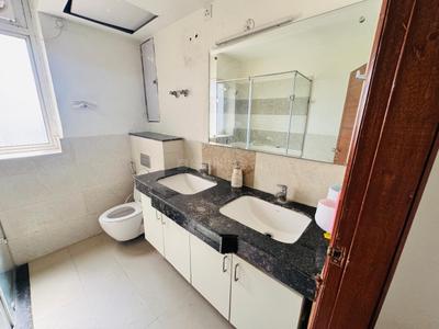 Image of 2800 Sq.ft 4 BHK Apartment / Flat for sale in Jaypee Knights Court, Sector 131, Noida for Rs. 45000000