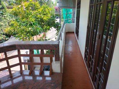 Balcony Image of 1800 Sq.ft 3 BHK Builder Floor for rent in Kakkanad Kochi for Rs. 30000
